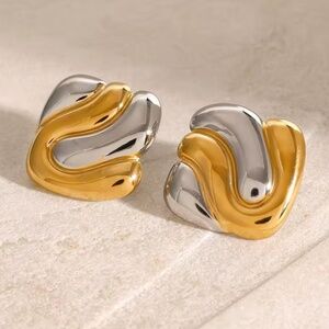 Color Matching Irregular Bump Earrings